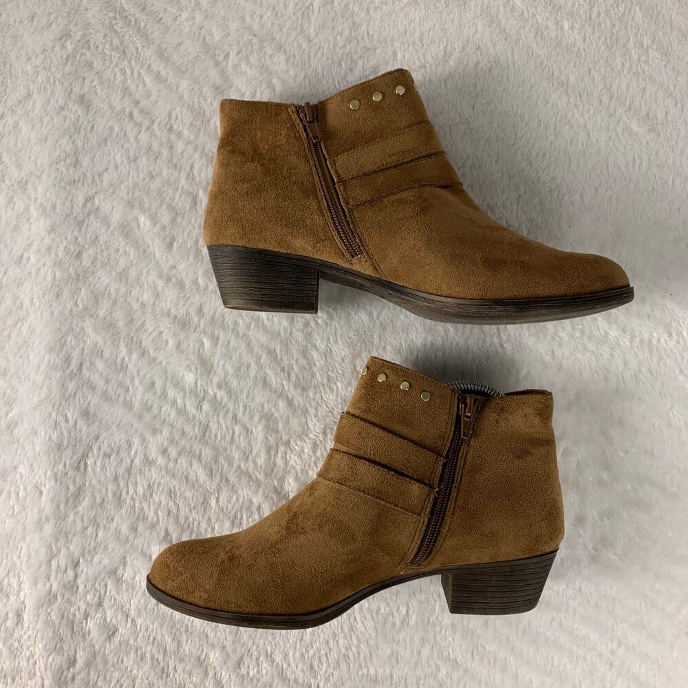 a.n.a Alford Women's Studded Faux Suede Ankle Boots Size 8 - Picture 5 of 10